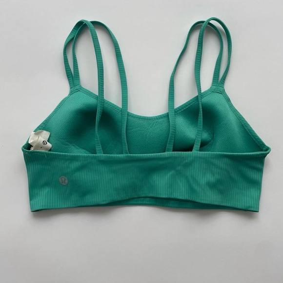 Lululemon Green Seamless Cloud Bra with Adjustable Straps - Picture 4 of 5